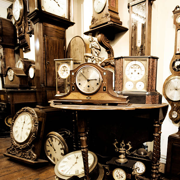 Timeless Craft on the Mantel: A Closer Look at Mechanical Table Clocks